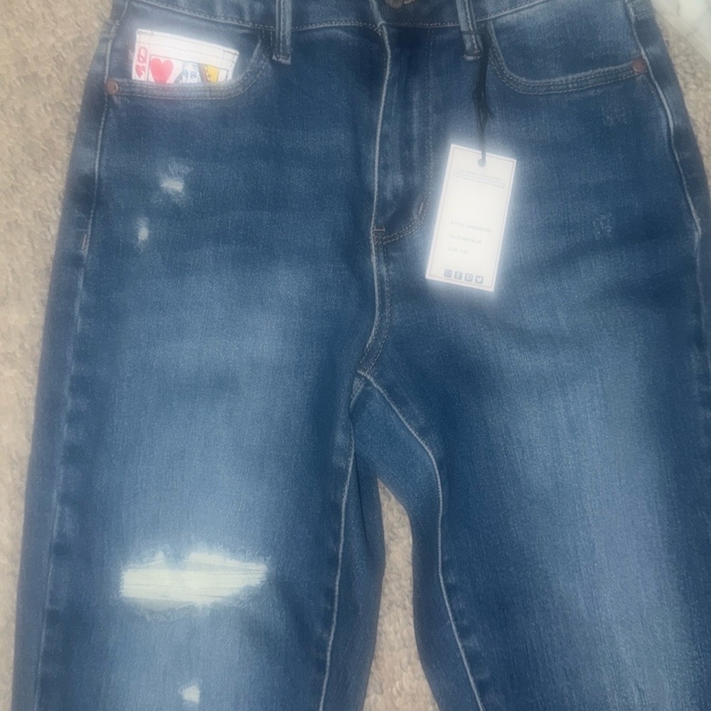 Judy Blue Queen of Hearts Boyfriend Jeans Blue Distressed Casual